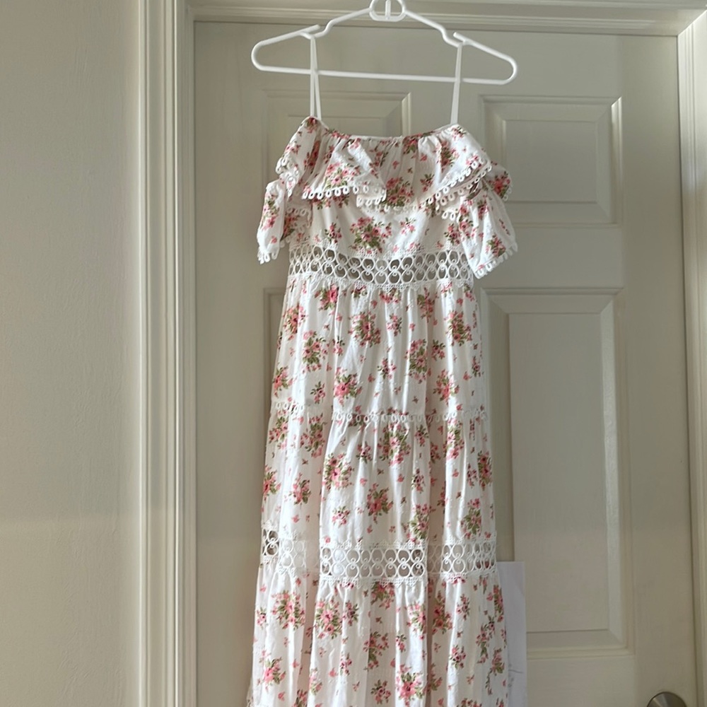 Red reds boutique she said yes white floral dress